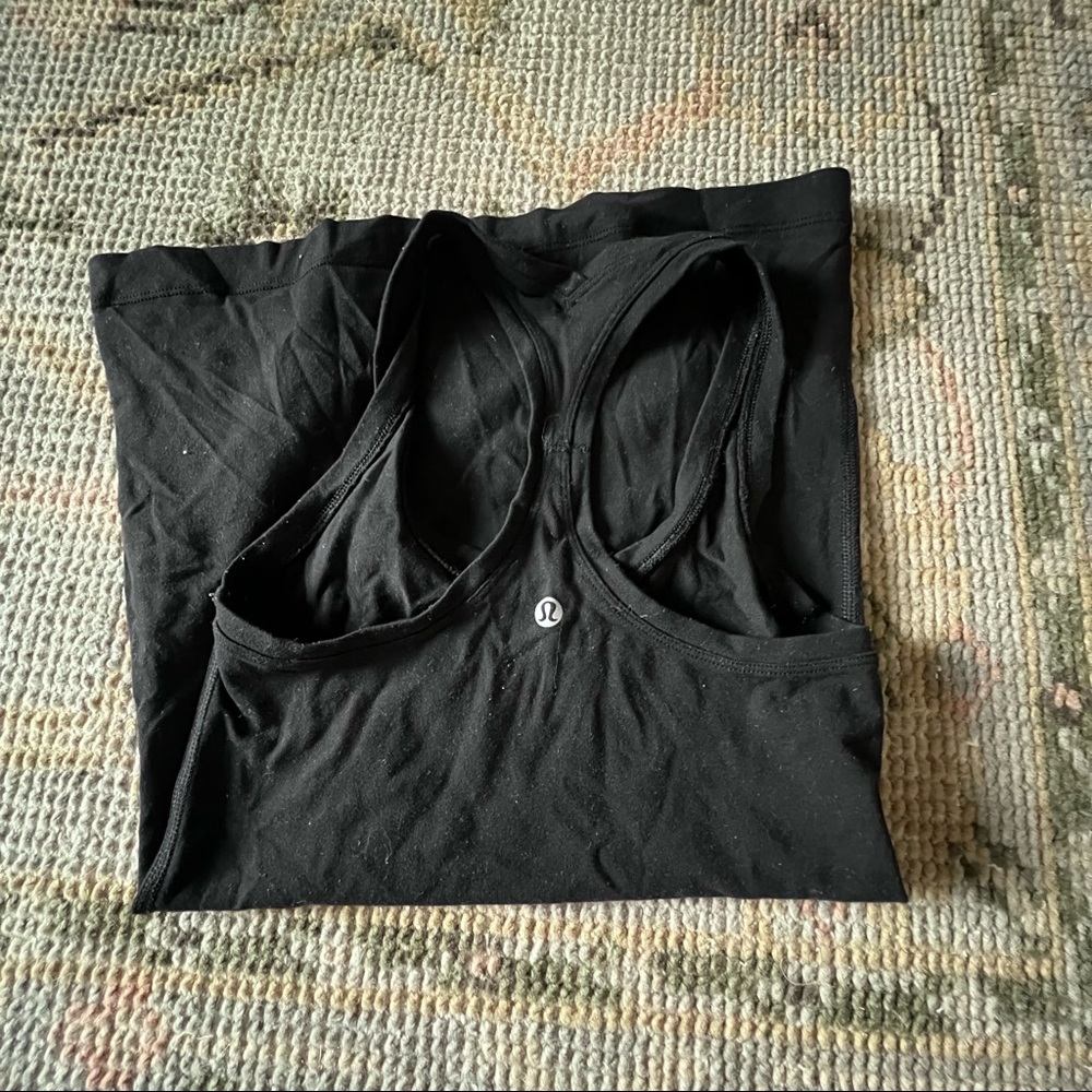 Lack lululemon tank top